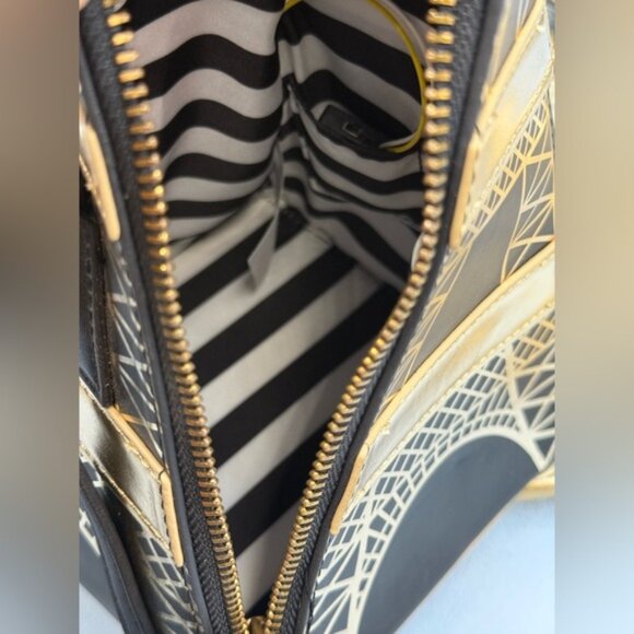 🆕 BETSEY JOHNSON 🧿 NWT Betsey in Paris Light Up Eiffel Tower Crossbody - Picture 12 of 16